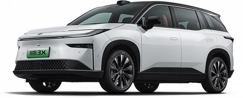 Toyota моментально заменит автомобиль на новый, если тот загорится: объявлена беспрецедентная гарантия для владельцев кроссовера Toyota bz3X